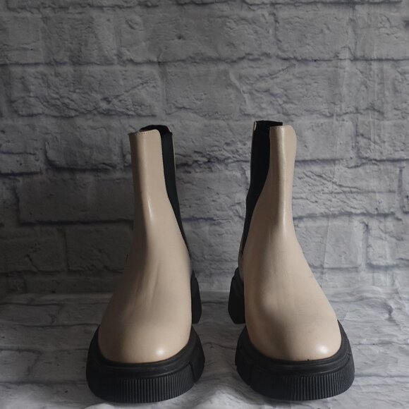 Zara Lug Sole Low Heel Leather Ankle Boots - Picture 3 of 16